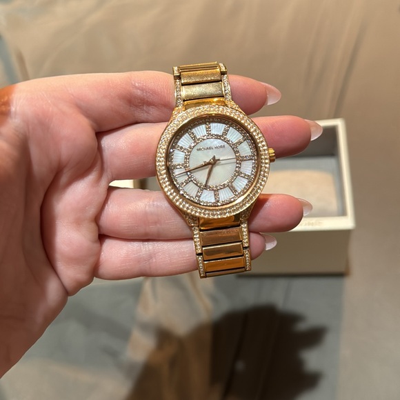 Michael Kors Watch - Picture 2 of 6